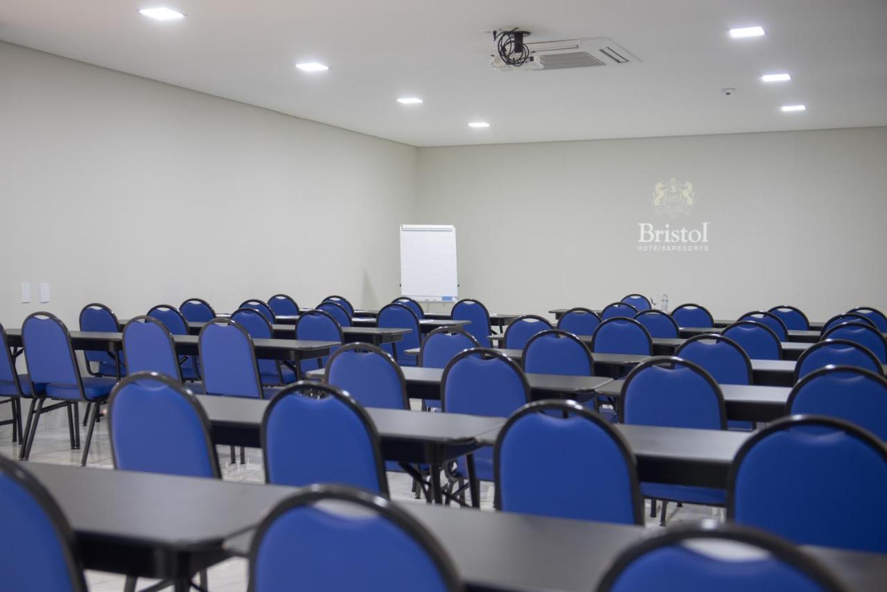 Bristol Infinity Rio Claro Hotel Exterior photo